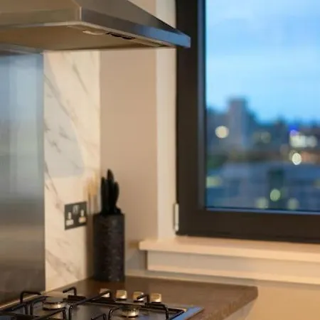 Luxurious Penthouse With Bar At Glasgow Hydro & Secc Exterior photo