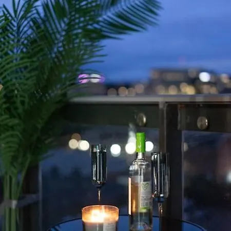 Luxurious Penthouse With Bar At Glasgow Hydro & Secc Exterior photo