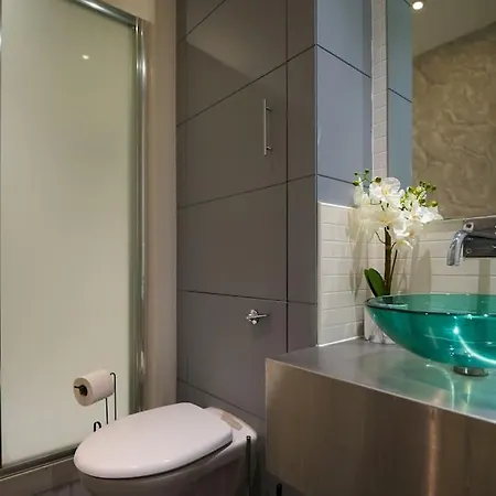 Luxurious Penthouse With Bar At Glasgow Hydro & Secc Exterior photo