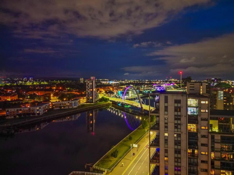 Apartamento Luxurious Penthouse With Bar At Hydro & Secc *