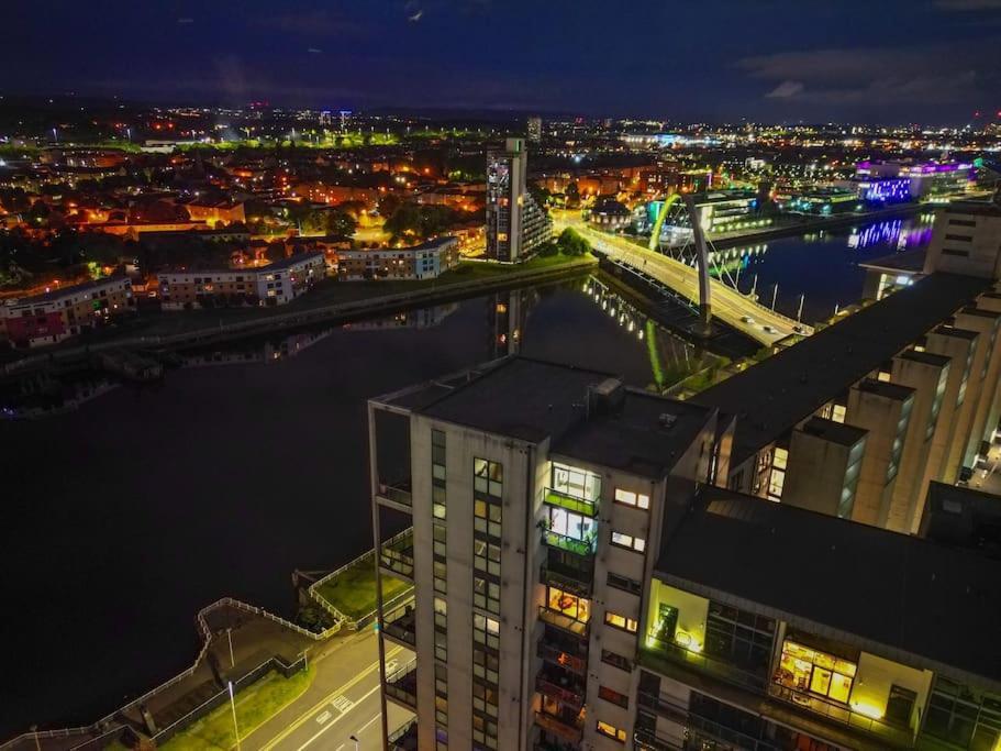 Luxurious Penthouse With Bar At Hydro & Secc Glasgow
