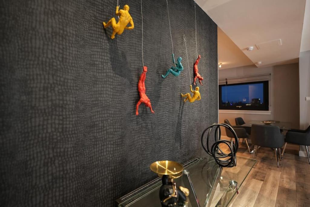 Luxurious Penthouse With Bar At Hydro & Secc