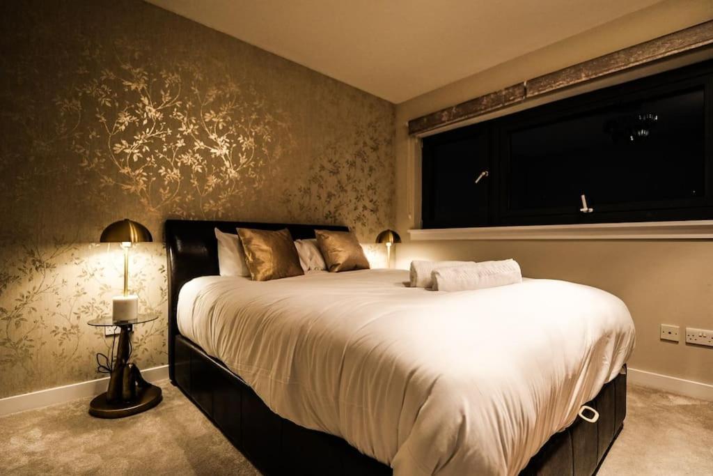 Luxurious Penthouse With Bar At Hydro & Secc Glasgow