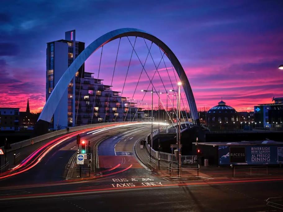 Apartment Luxurious Penthouse With Bar At Hydro & Secc