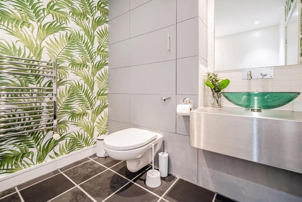 Luxurious Penthouse With Bar At Hydro & Secc Glasgow
